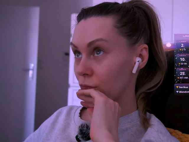 -JesusWife-'s sex show image