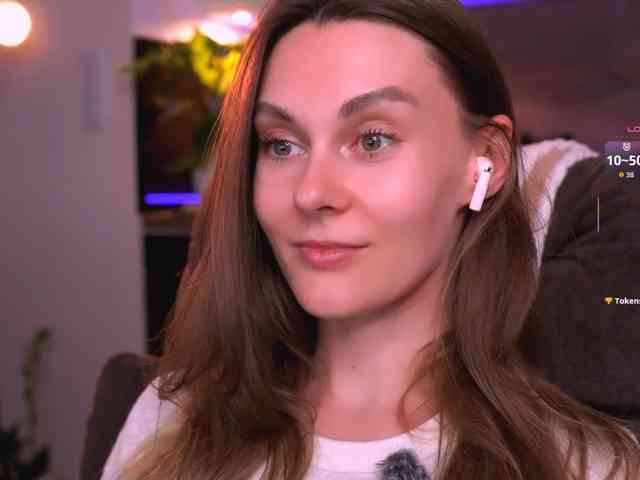 -JesusWife-'s sex show image