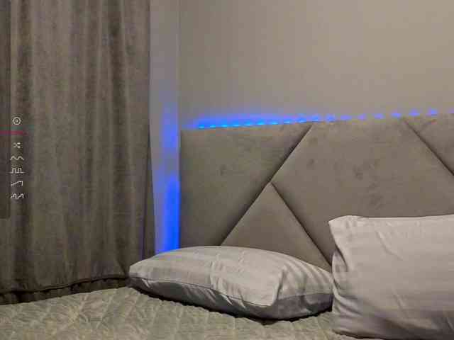 SeLeNaa's sex show image