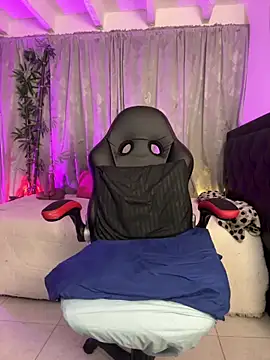 lonely_shewolf's sex show image