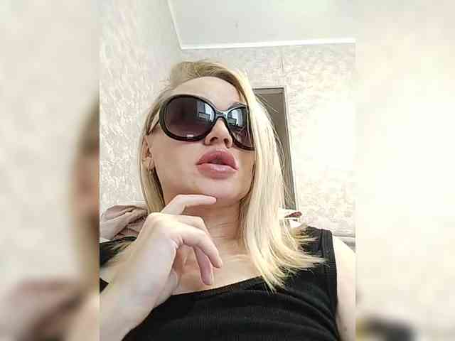 ElenCarr's sex show image ElenCarr's sex show image