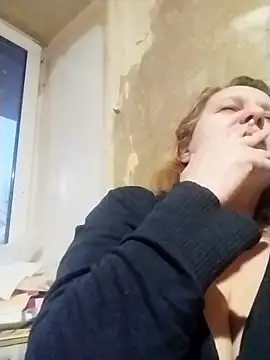 Forest-Lady's sex show image