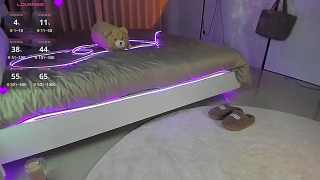 free_forever's sex show image