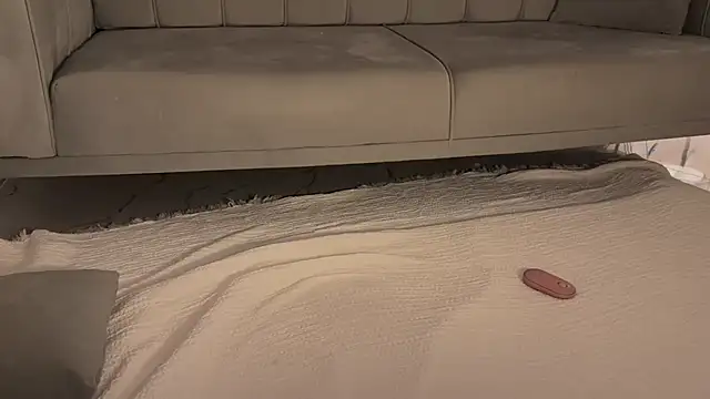 Sexshow-Bild von MENNDI Sexshow-Bild von MENNDI