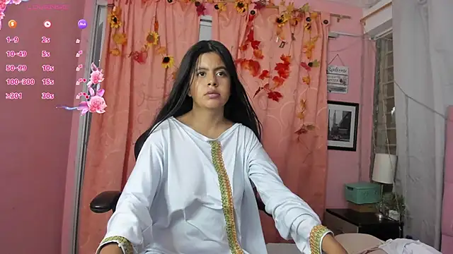 NaylaAbadi's sex show image