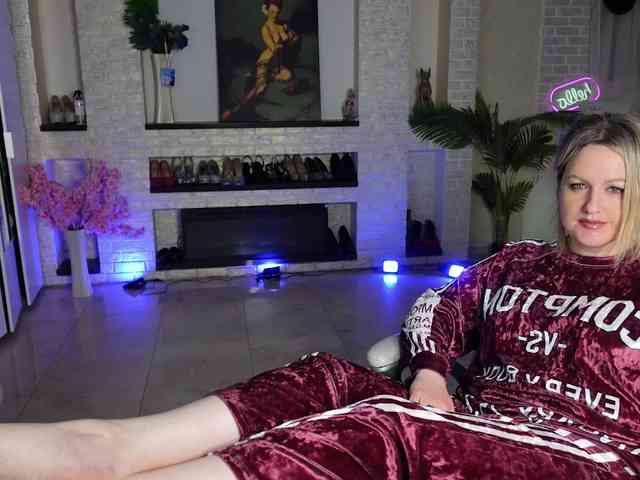 MariemLui's sex show image