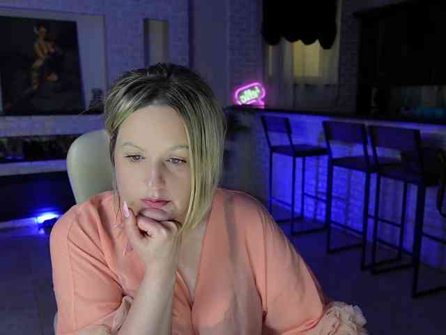 MariemLui's sex show image