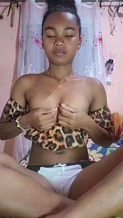 Sexshow-Bild von Isah2026 Sexshow-Bild von Isah2026