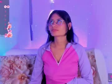 nayecloud's sex show image