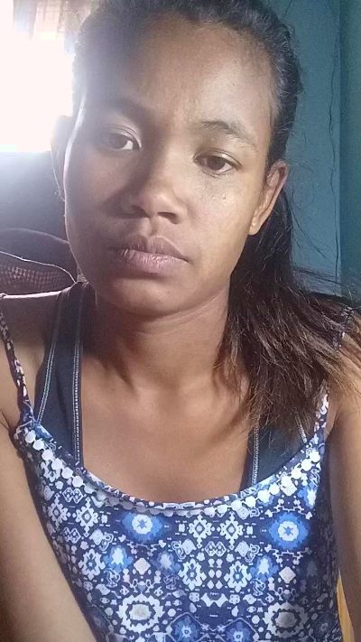 Carinahot02's sex show image