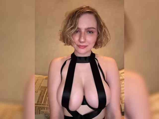 Your-Girlfriend's sex show image