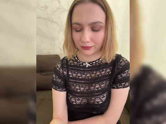 Your-Girlfriend's sex show image