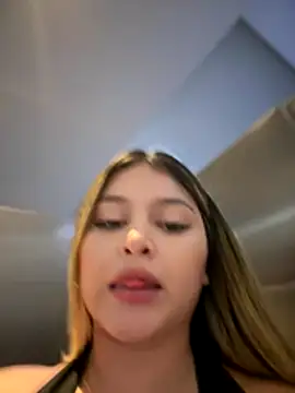 lunablossom_'s sex show image