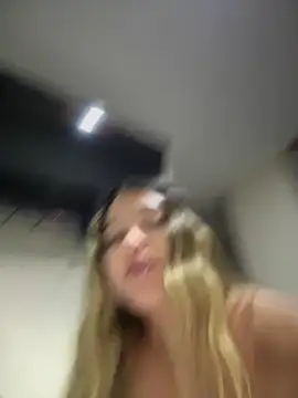 lunablossom_'s sex show image