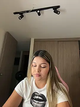 lunablossom_'s sex show image