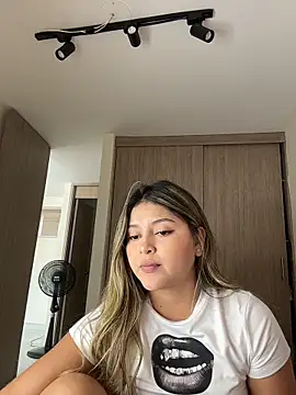 lunablossom_'s sex show image