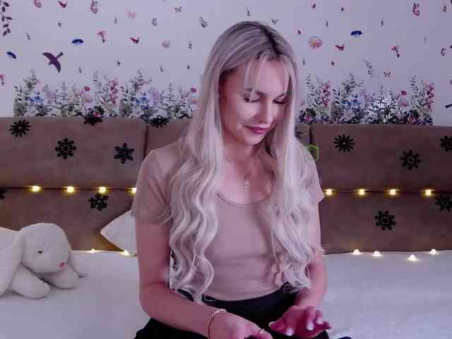 Изображение секс-шоу модели Katerina-space Изображение секс-шоу модели Katerina-space