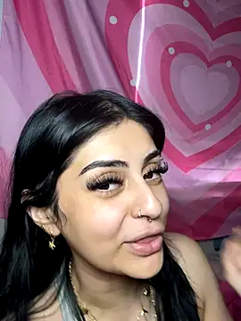 ThickerThanYoBitch's sex show image