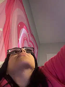 ThickerThanYoBitch's sex show image ThickerThanYoBitch's sex show image