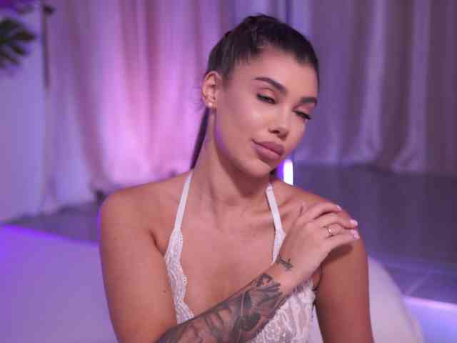 Изображение секс-шоу модели NatyDesiree Изображение секс-шоу модели NatyDesiree