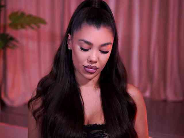 NatyDesiree's sex show image