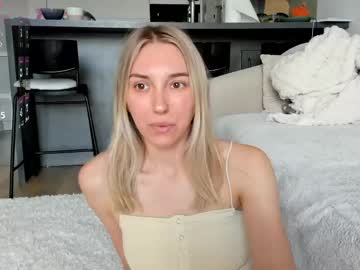 Изображение секс-шоу модели sunny_rina Изображение секс-шоу модели sunny_rina