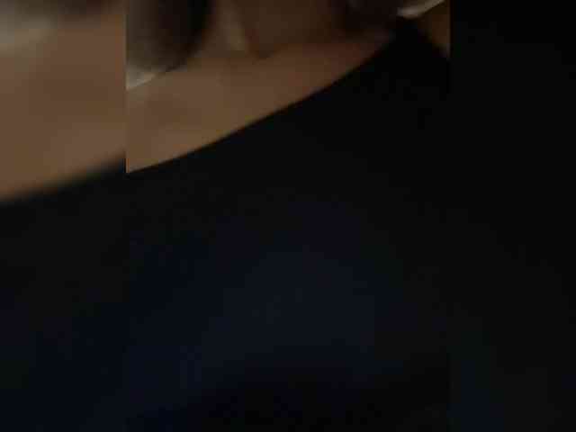 AnnaSissi's sex show image