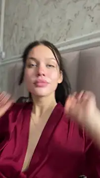 Изображение секс-шоу модели KikiWatson
