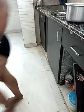 Изображение секс-шоу модели Notty_Bhabhi Изображение секс-шоу модели Notty_Bhabhi