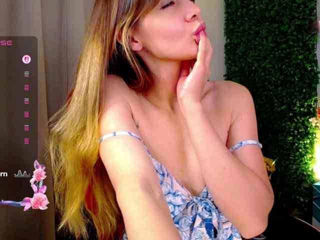Rosmar7-'s sex show image Rosmar7-'s sex show image