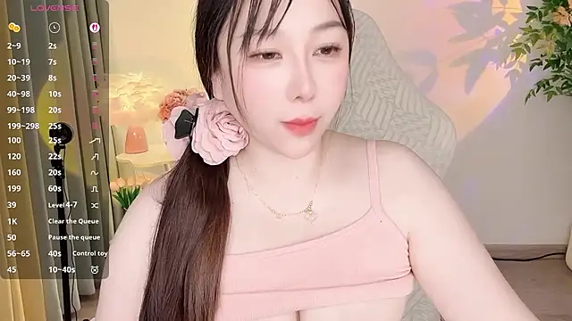 Liz-nn's sex show image