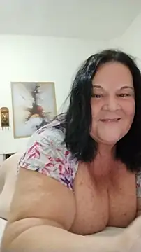 Изображение секс-шоу модели Yaya_Mineira
