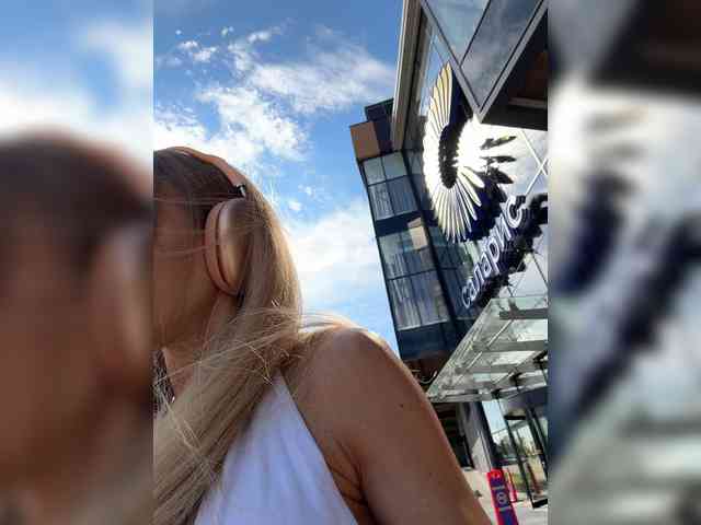 Изображение секс-шоу модели blondinochkaa Изображение секс-шоу модели blondinochkaa