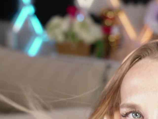 Изображение секс-шоу модели blondinochkaa Изображение секс-шоу модели blondinochkaa