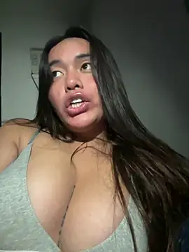 Изображение секс-шоу модели urasianlady Изображение секс-шоу модели urasianlady