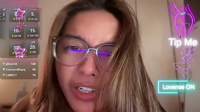 urasianlady's sex show image