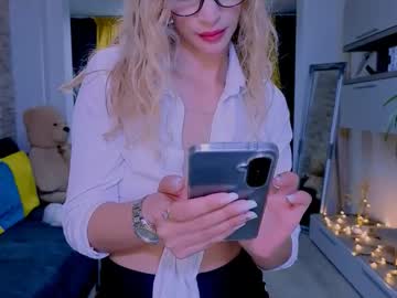 madyeroberts's sex show image