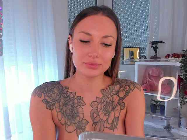 Foxe-Sailey's sex show image