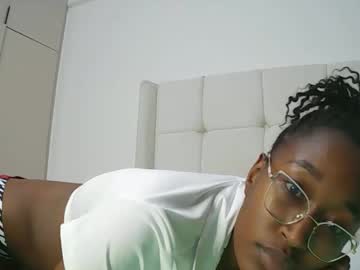 Изображение секс-шоу модели pinkaura_