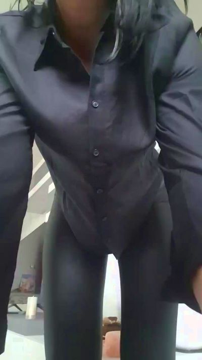 luxxe25's sex show image