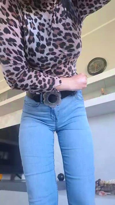 luxxe25's sex show image