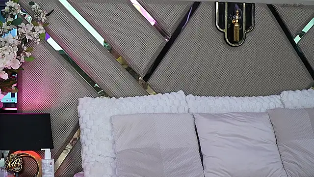 Mishelle-Brizo's sex show image