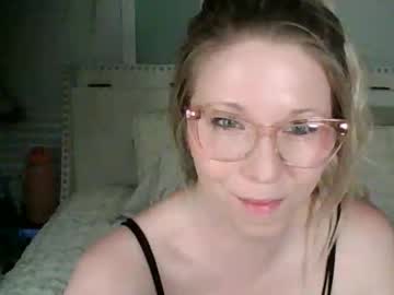 nikkib653466's sex show image