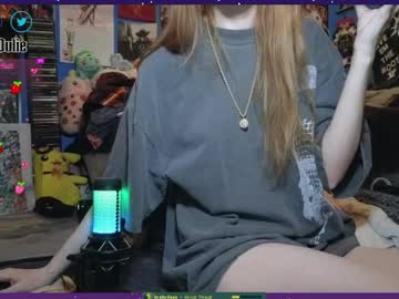 Изображение секс-шоу модели playgh0ul