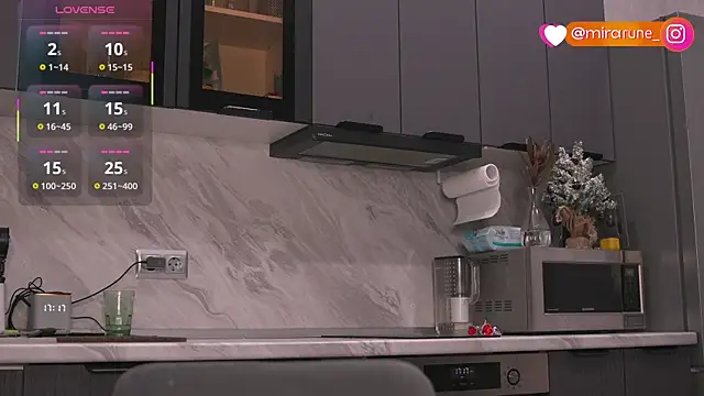 Mirarune's sex show image