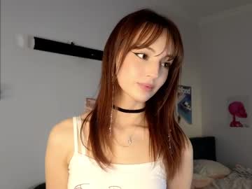 Изображение секс-шоу модели krisss__kisss