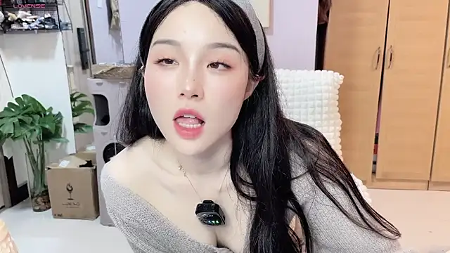 Y2Luvk's sex show image