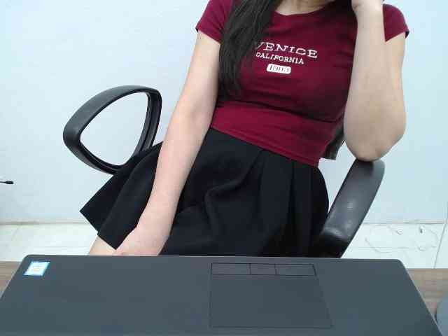 Изображение секс-шоу модели Lady-Young