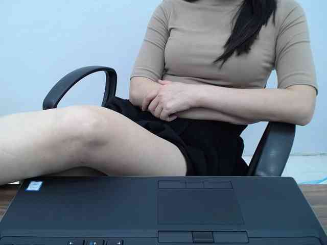 Изображение секс-шоу модели Lady-Young