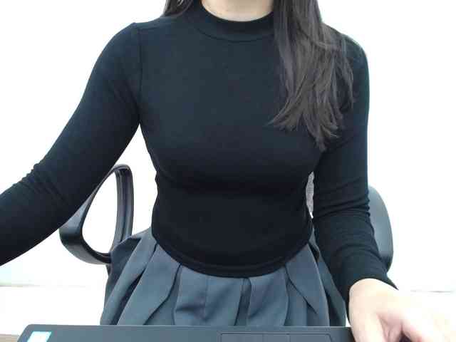 Lady-Young's sex show image